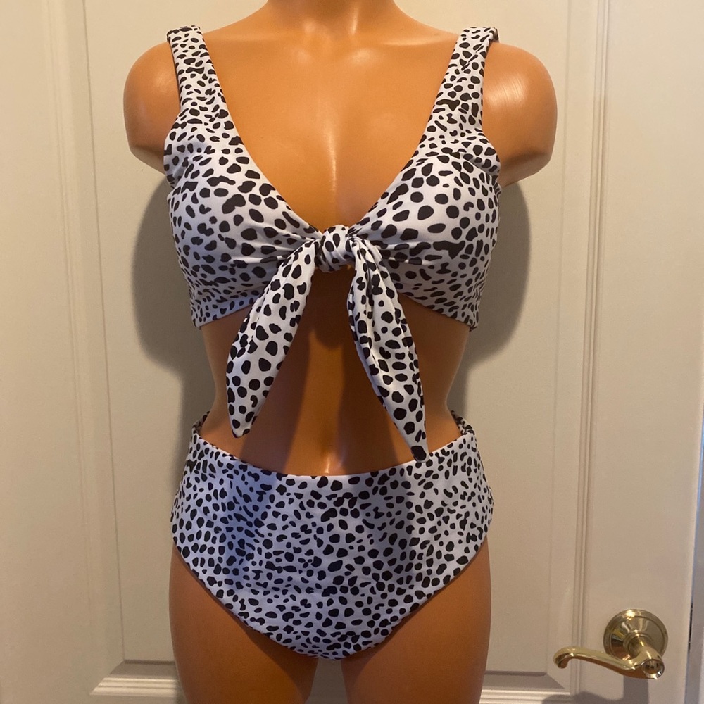 ZAFUL Bikini Snow Leopard Swim Suit Size S 4 Black White Tie Cheeky Bottom EUC